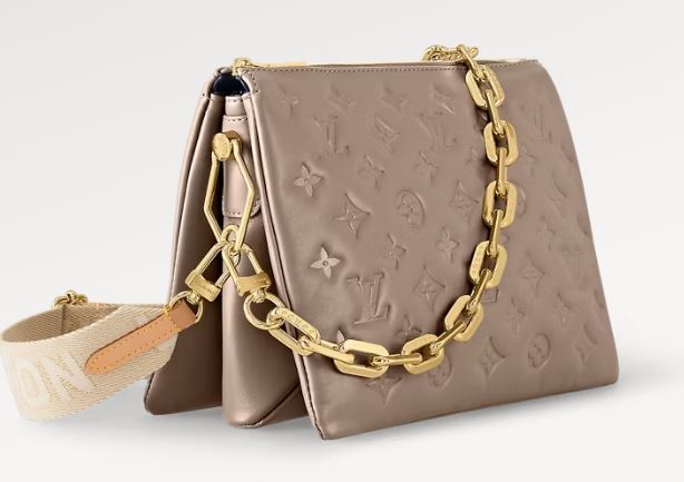 Pre-owned Louis Vuitton Clutch Bag In Beige